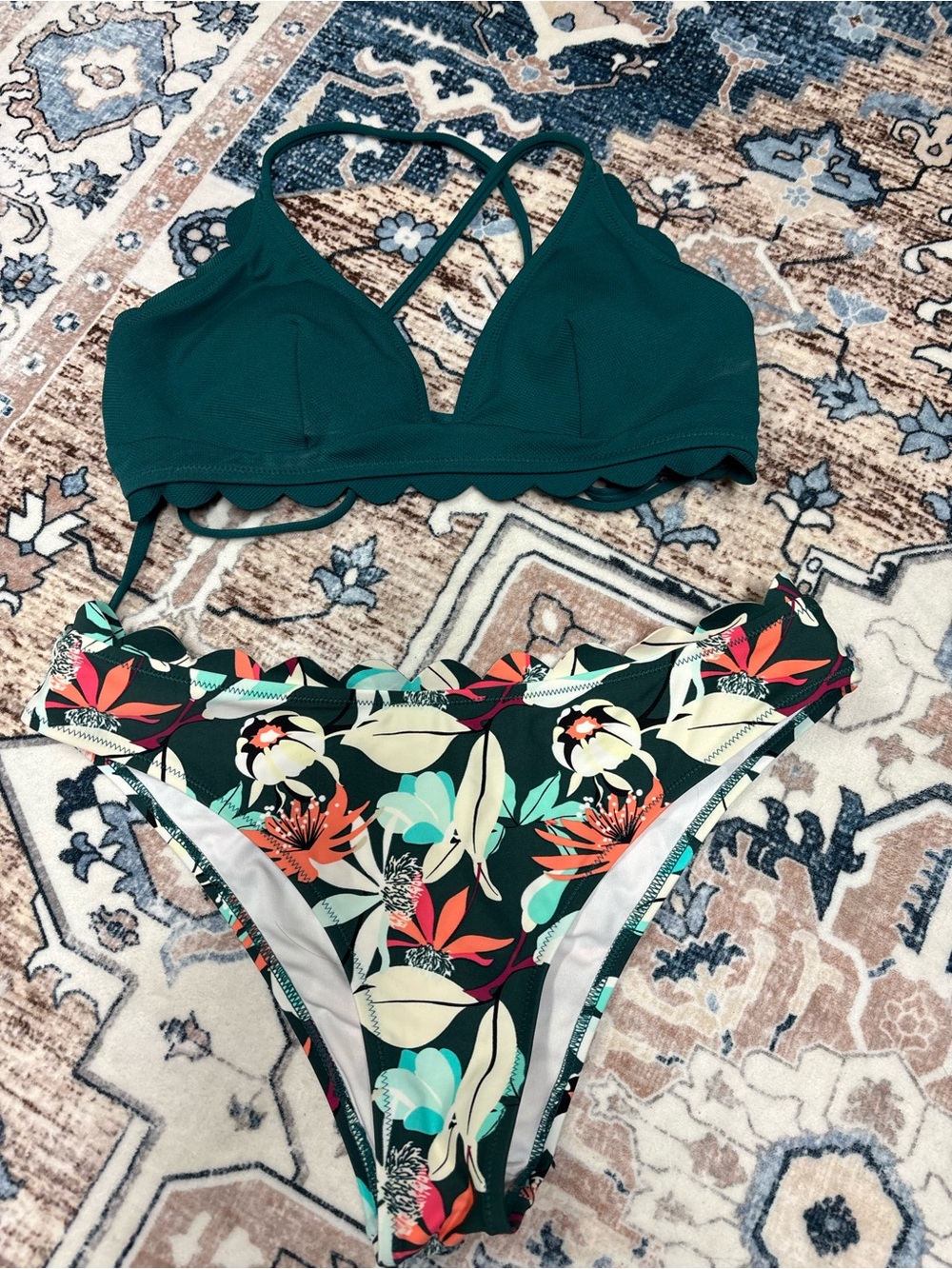 Cupshe Women's Teal Scallop Bralette Bikini Top with Floral Bottom